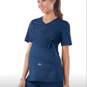 Maternity scrubs